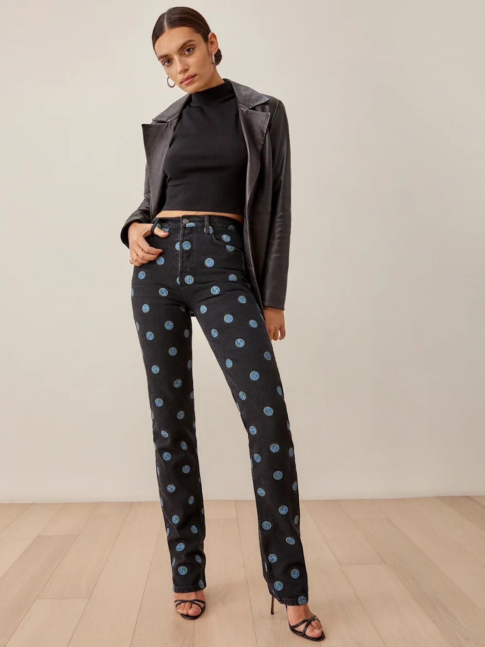 Reformation Earth Embroidered Black Straight Jeans 26 Like New!